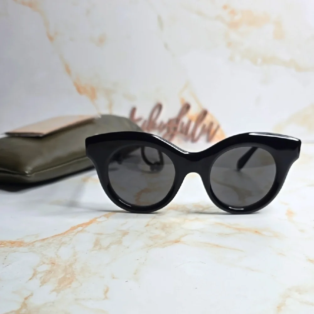 Loewe Curvy Oversized Black Sunglasses New With Case And Cloth